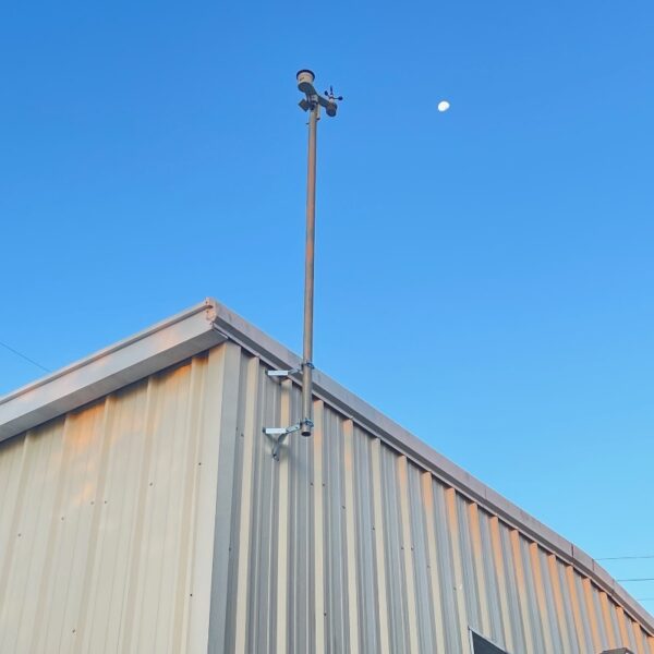 Wall Mount with anemometer and rain gauge - Max-Gain Systems Inc